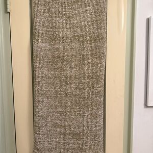 St John classic knit skirt in Gray and Cream